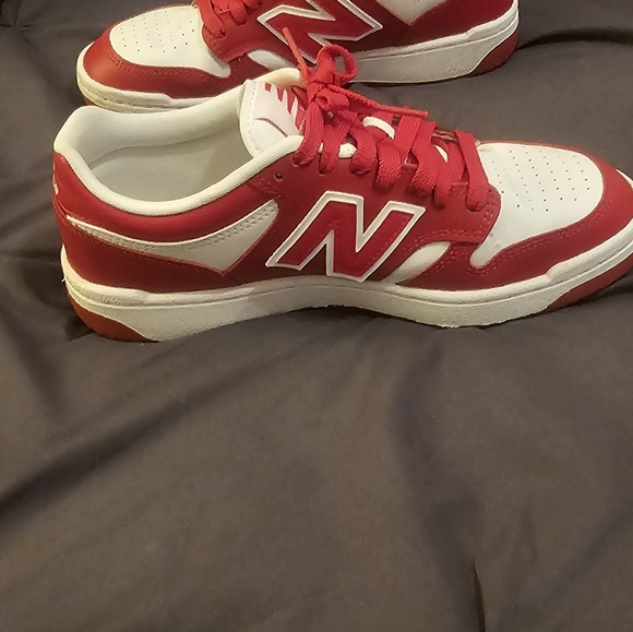 New Balance Kids Red and White Sneakers! Wore A Couple Times - Picture 3 of 5